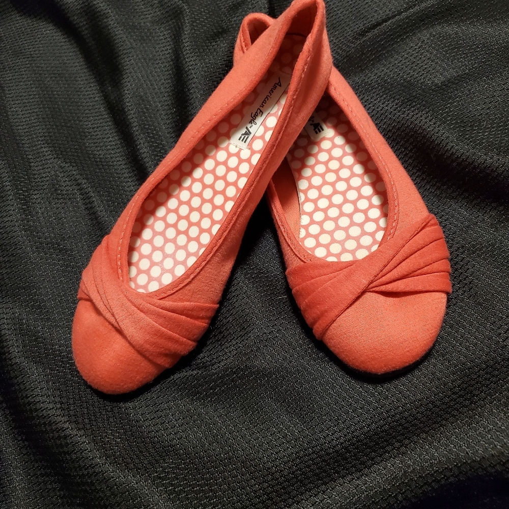 Flats - Picture 2 of 6